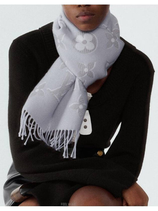 Women's LV Essential Scarf M78895