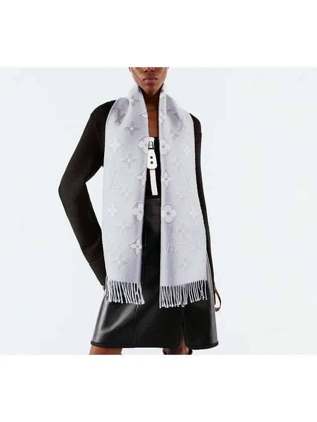 Women's LV Essential Scarf M78895