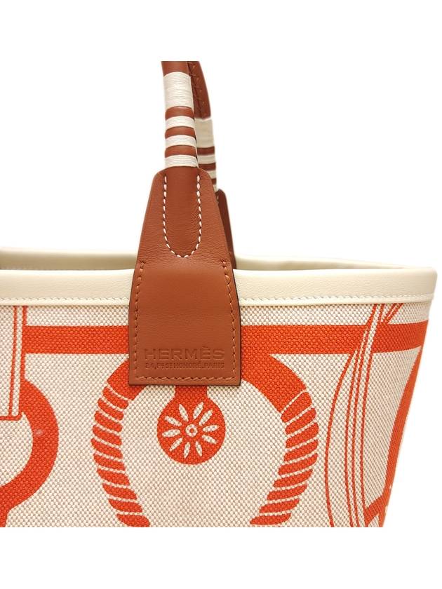 Women's Steeple 25 Tote Bag Ivory Orange H083621CK