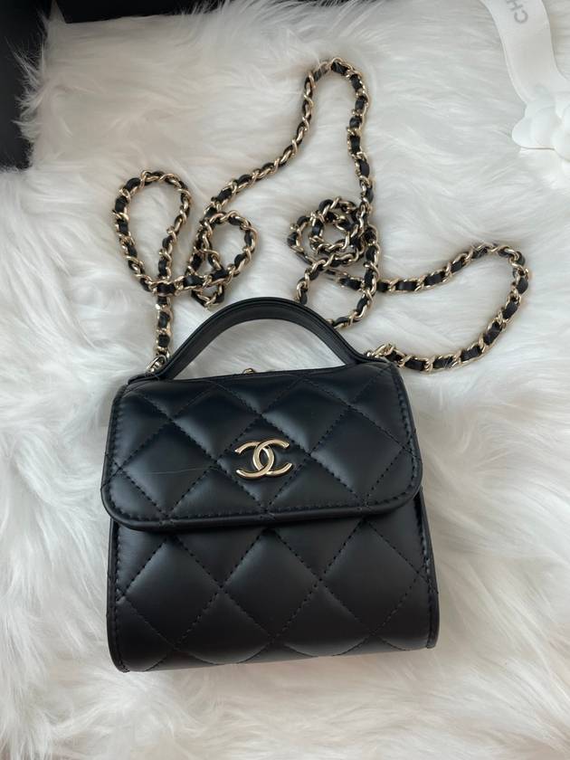 Women's Gold Vanity Retro Lambskin Chain Mini Bag Black