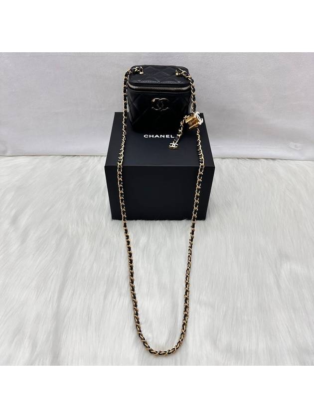 24 Years Women s Vanity Mini Bag Cross Chain Adjustable Black Gold LUX2407021