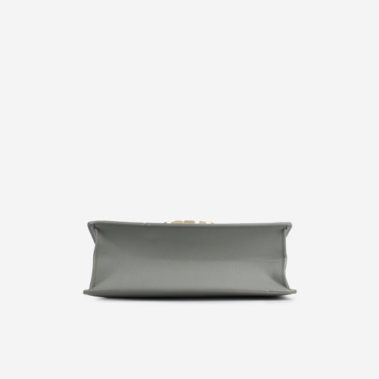 30 Montaigne Dior Shoulder Bag