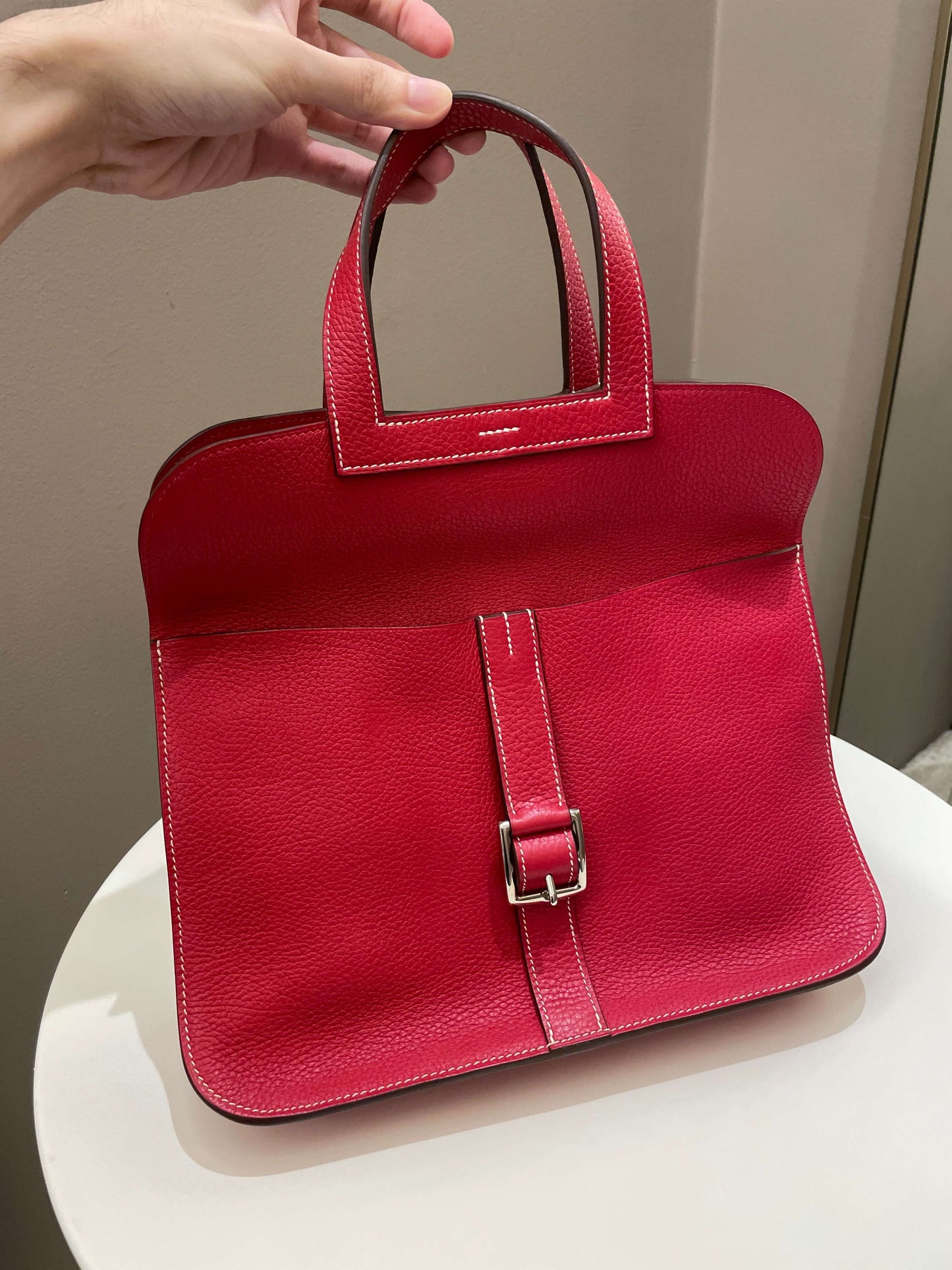 Hermes Halzan 31 Rouge Casque Clemence