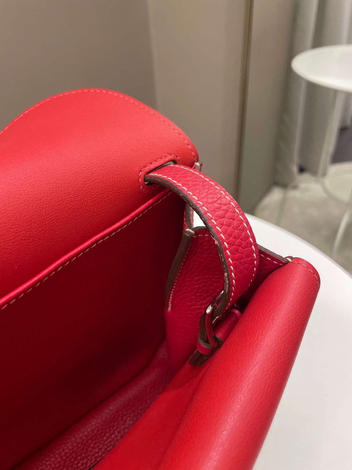 Hermes Halzan 31 Rouge Casque Clemence