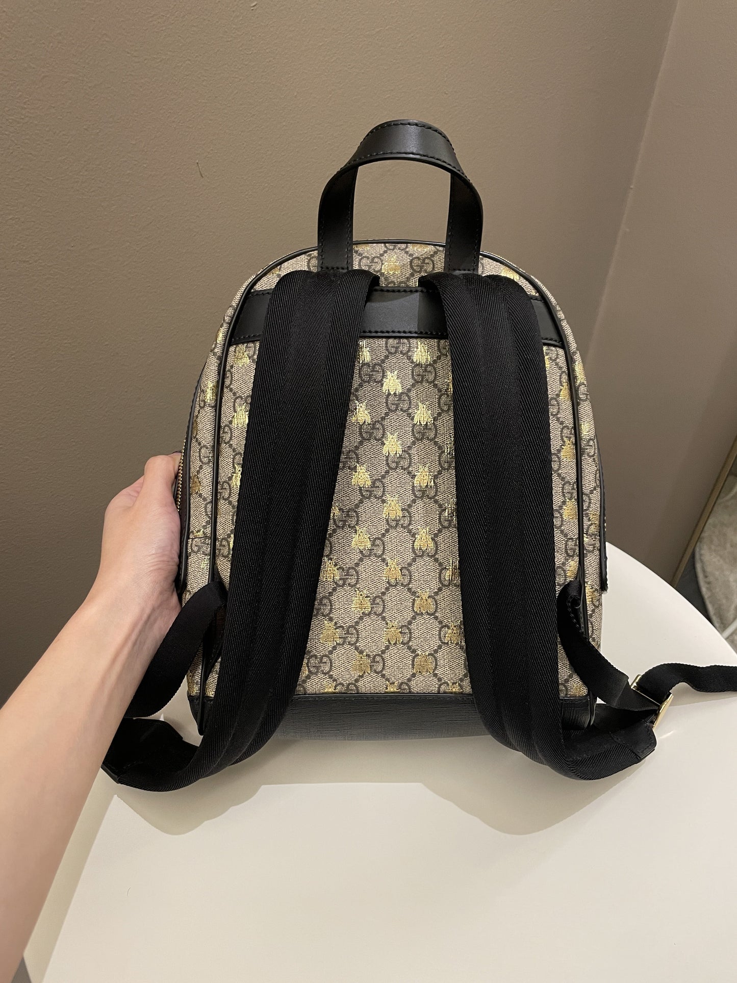 Gucci Bee GG Supreme Backpack Black / Gold