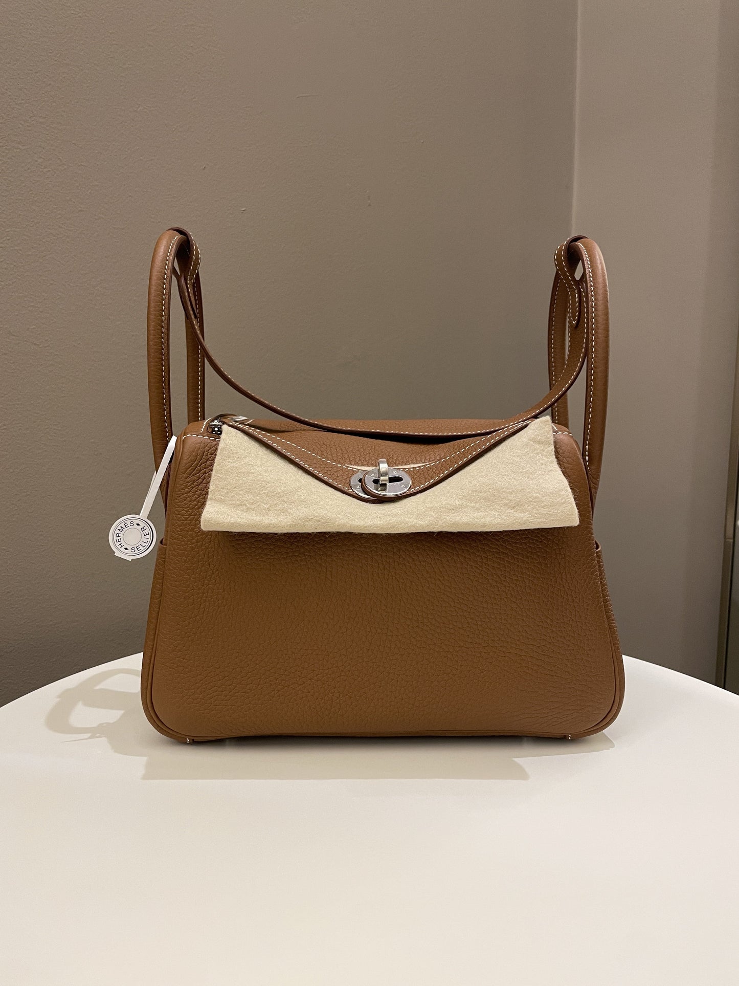 Hermes Lindy 26 Gold Clemence