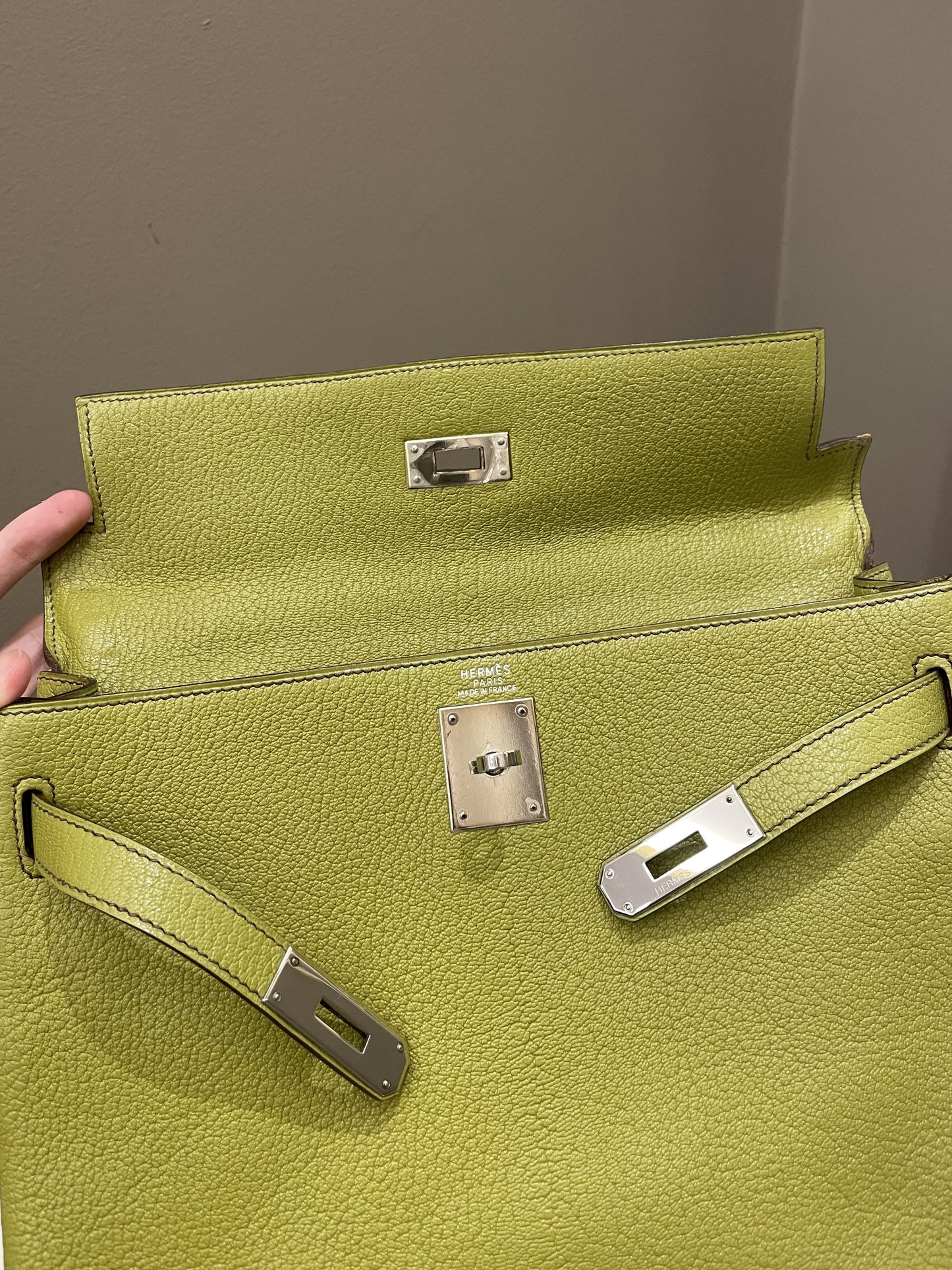 Hermes Kelly Retourne 32 Vert Anis Chèvre