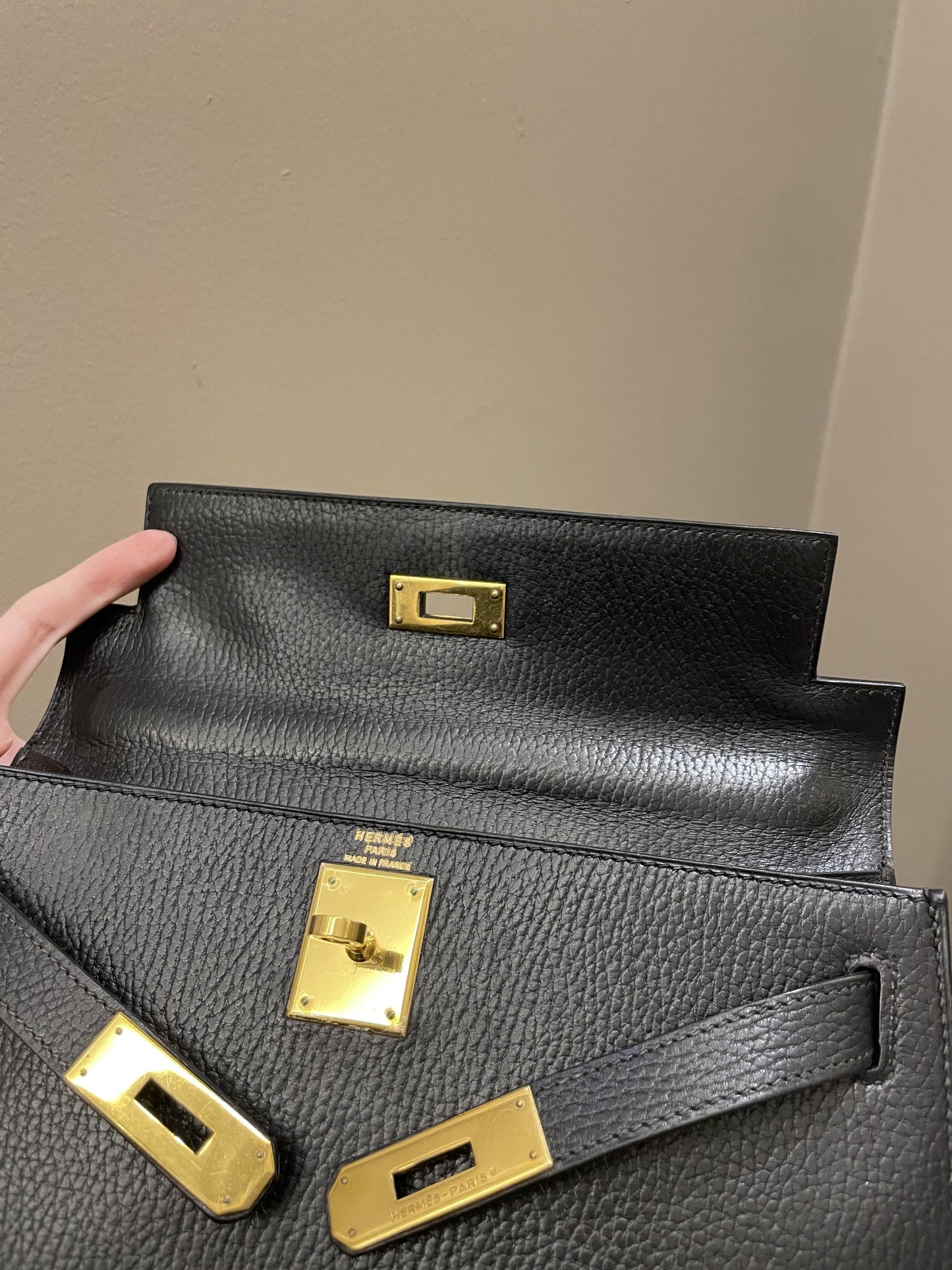 Hermes Vintage Kelly 28 Black Ardennes