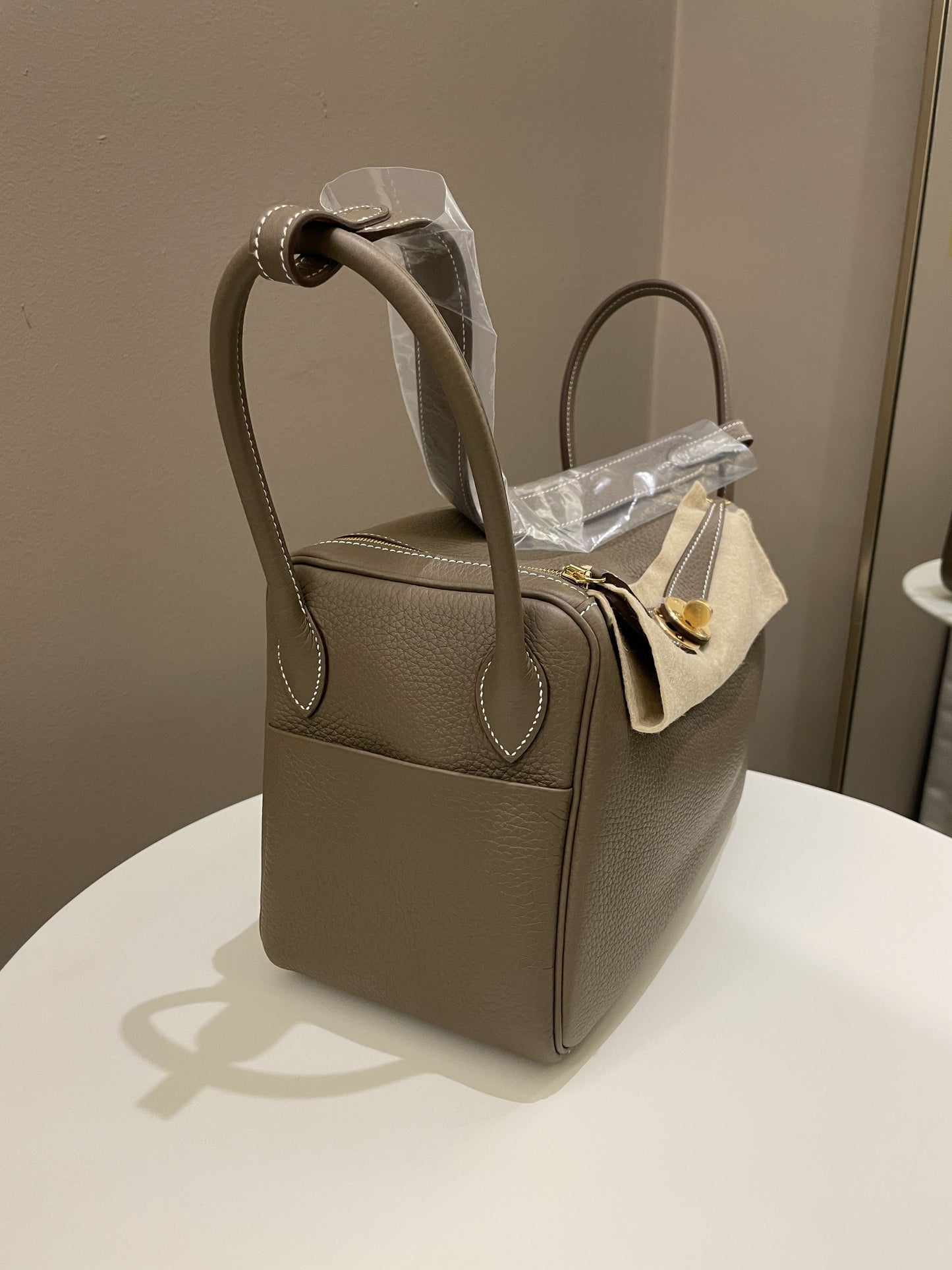 Hermes Lindy 26 Etoupe Clemence