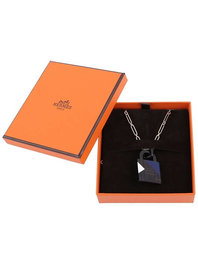 Amulet Laqui Padlock Pendant Large Necklace Suir