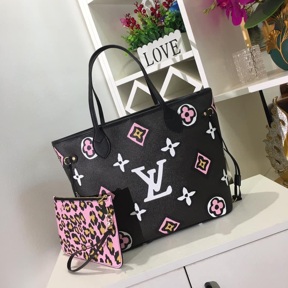 Louis Vuitton Neverfull MM Bag